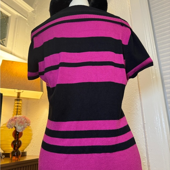 Say What Women's V-Neck Short Sleeve Sweater Dress - Picture 7 of 13
